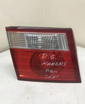 KIA Carens I Tailgate rear/tail lights