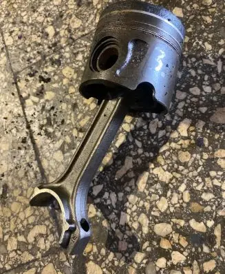 Piston