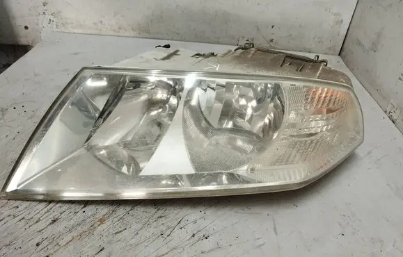 Skoda Octavia Mk2 (1Z) Headlight/headlamp 10113102 3575 HP1040