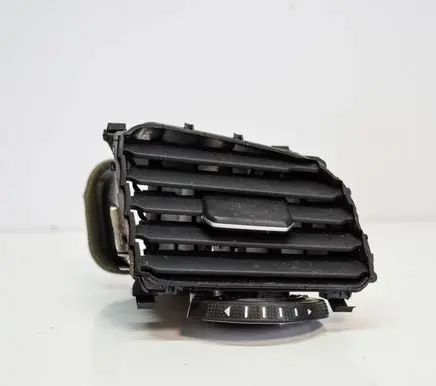 Volkswagen Golf VII Dashboard air vent grill cover trim 