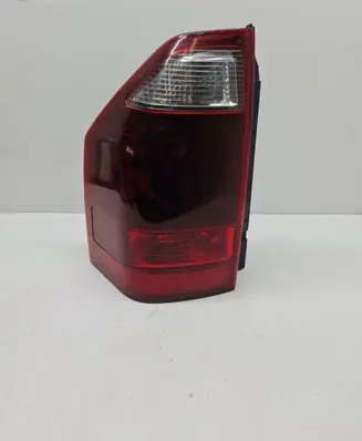 Mitsubishi Pajero Rear/tail lights P3157