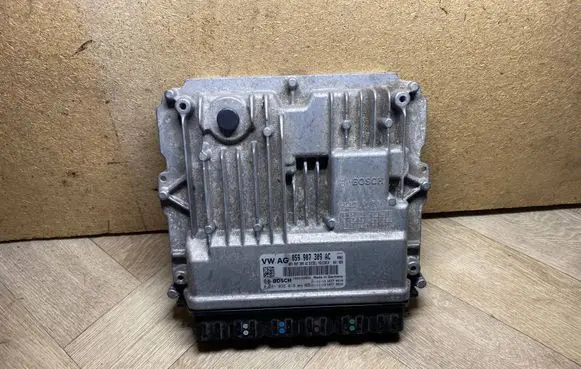 Audi Q7 4M Engine control unit/module 059907309AC 0281036018