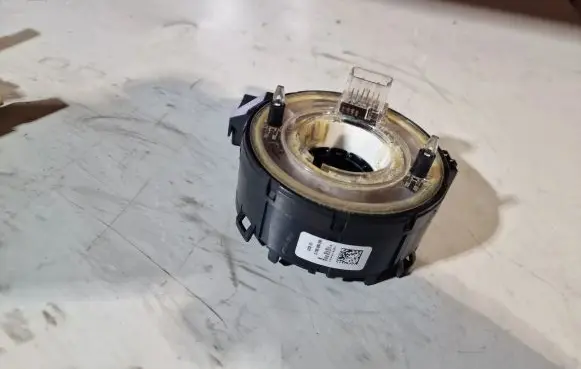 Volkswagen Scirocco Airbag slip ring squib (SRS ring) 1K0959653C