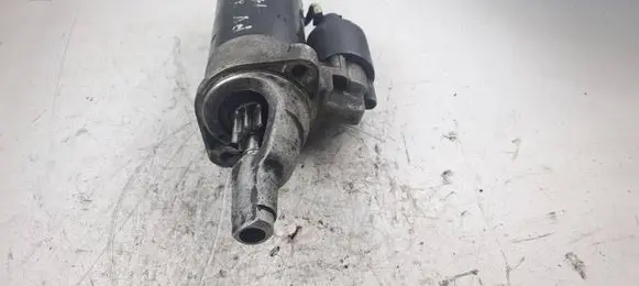 Volkswagen PASSAT B5 Starter motor 059911023H 0001109021