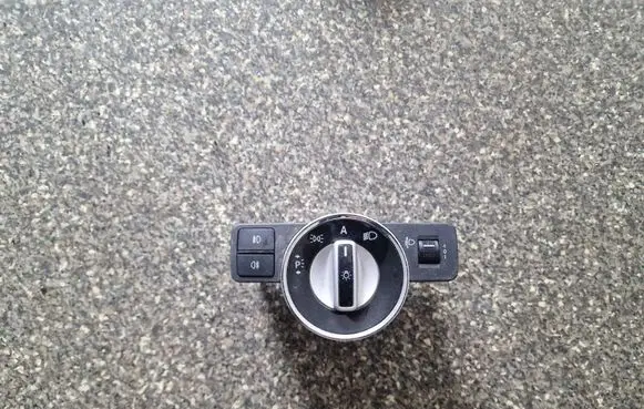 Mercedes-Benz E W212 Light switch