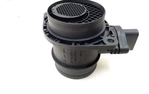 Volkswagen Golf V Mass air flow meter 038906461B
