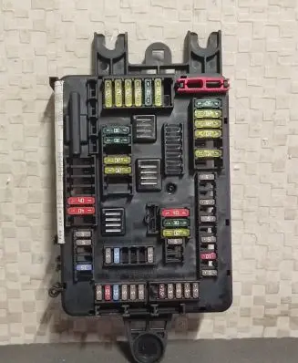 BMW 4 F32 F33 Fuse module 9337880