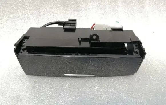 Mercedes-Benz CLS C218 X218 Car ashtray A2186809607