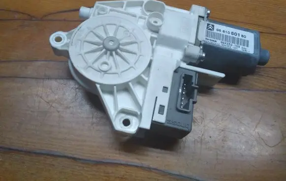 Citroen C6 Rear door window regulator motor 9661050180 0130822258