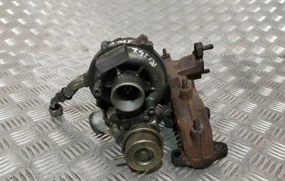 Volkswagen Polo III 6N 6N2 6NF Turbo 045145701