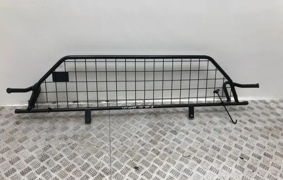 Peugeot 308 Trunk separation 