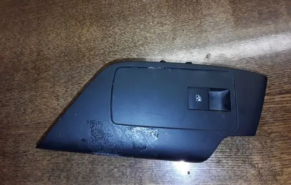 Opel Insignia A Electric window control switch 13301886