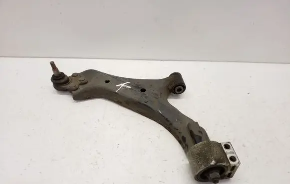 Chevrolet Captiva Front lower control arm/wishbone