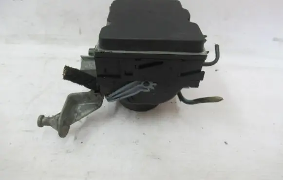 Mercedes-Benz A W169 ABS Pump 0265235054