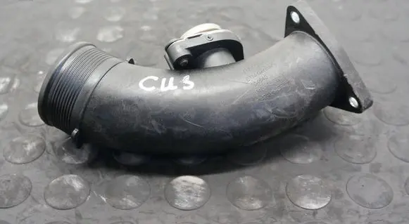 Intercooler hose/pipe