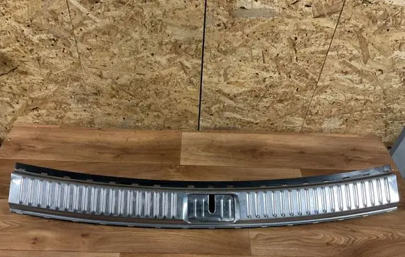 Volkswagen Touareg II Trunk/boot sill cover protection 7P0863459E