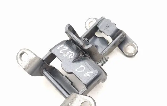 Rear door hinge set