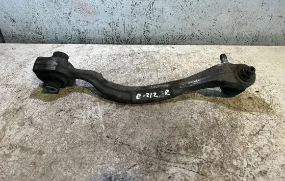 Mercedes-Benz E W212 Front lower control arm/wishbone