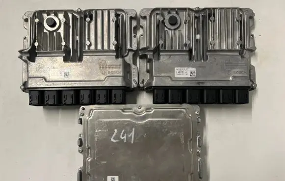 BMW 5 G30 G31 Engine control unit/module ECU