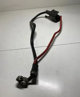 Volkswagen Touran I Positive cable (battery)