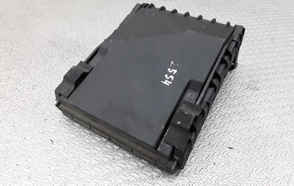 Audi A3 S3 A3 Sportback 8P Fuse box cover 1K0937132F