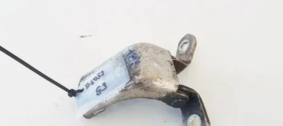 KIA Cerato Front door upper hinge