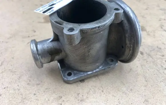 BMW 3 E90 E91 EGR valve 7804382 11717804382 11717793484