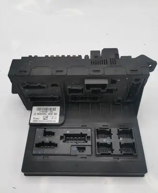 Mercedes-Benz E W211 SAM control unit 2115453901