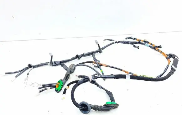 Lexus CT 200H Tailgate/trunk wiring harness 8610176091 0000