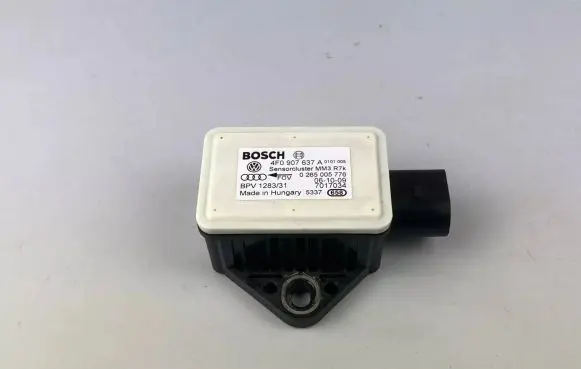 Audi A4 S4 B8 8K ESP acceleration yaw rate sensor 8K0907637A