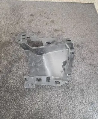 Renault Arkana Front bumper mounting bracket 622B47856R
