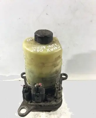 Ford Focus C-MAX Power steering pump 4M513K514AD