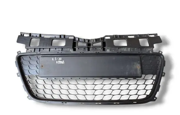 Hyundai i30 Front bumper lower grill 86561-2R000