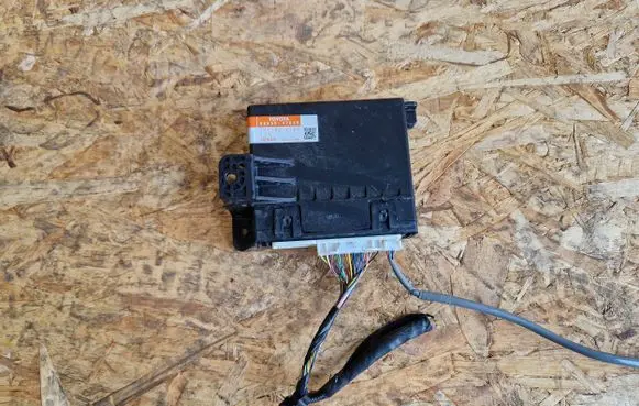 Toyota Prius (XW30) Other control units/modules 8865047060 1777000184