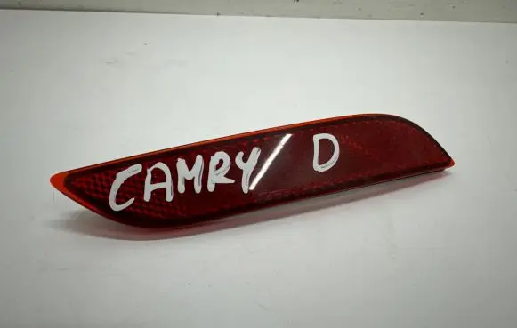 Toyota Camry VIII XV70 Rear tail light reflector 33213SAEA15