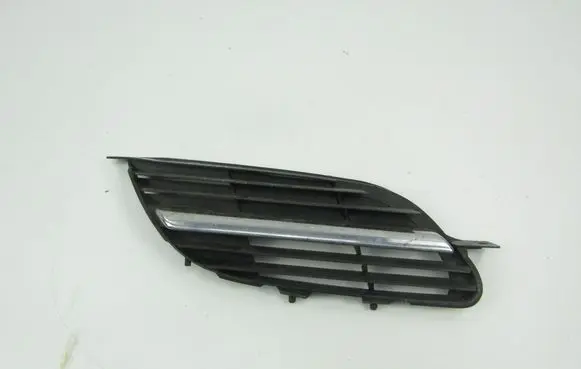 Nissan Almera Tino Front grill 