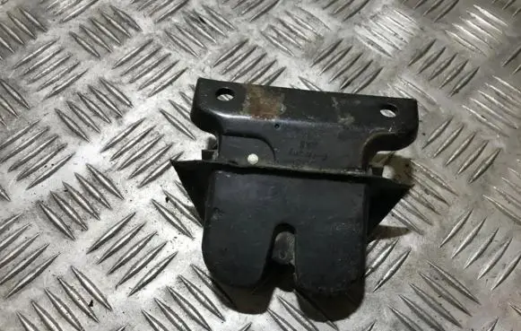 Audi A4 S4 B5 8D Tailgate/trunk/boot lock/catch/latch 8d9827505a