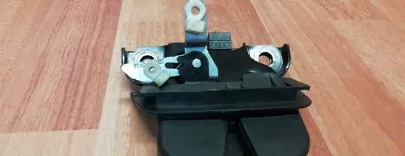 Audi A6 Allroad C5 Tailgate lock latch 4B9827505N