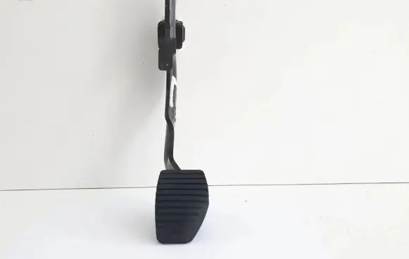 Peugeot 2008 I Brake pedal 9682171580