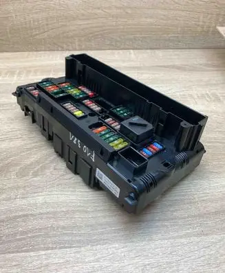BMW 5 F10 F11 Fuse module 9234421 17033442
