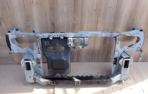 Nissan Micra Front bodywork piece 