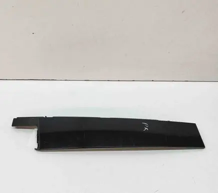 Mercedes-Benz GLB x247 Front door glass trim molding A2477220100