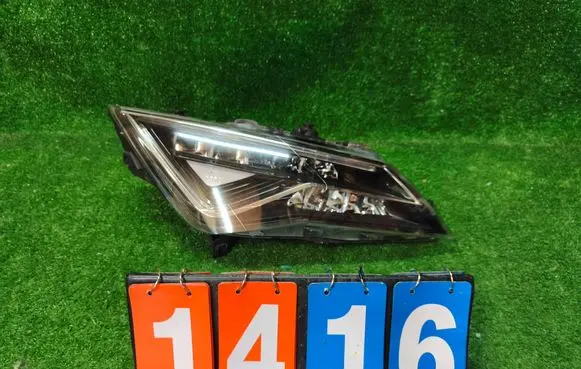 Seat Leon (5F) Headlight/headlamp 5F1941008G