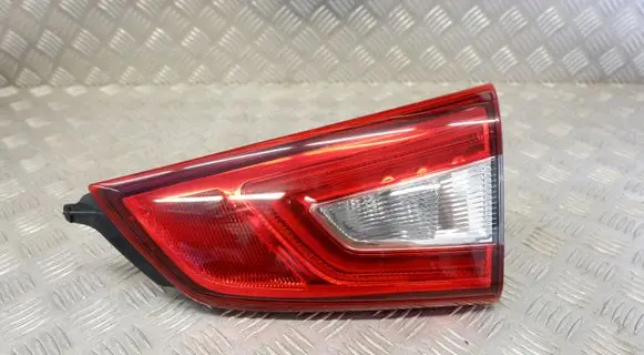 Nissan Qashqai Tailgate rear/tail lights 265504EA5D 265504EA6E