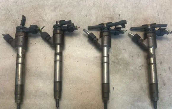 Hyundai i40 Fuel injectors set 0445110589 338002A610