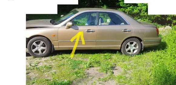 Hyundai XG Front door window glass four-door