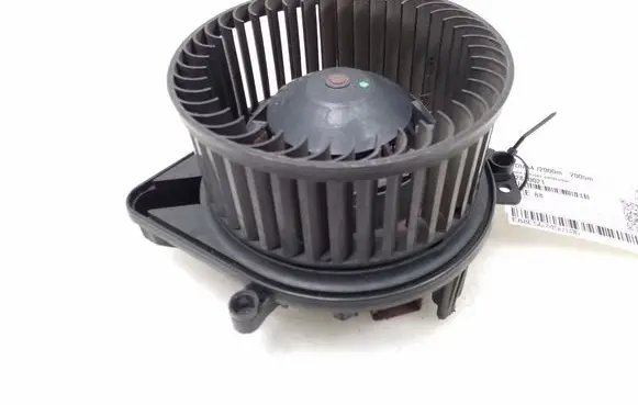 Audi A4 S4 B6 8E 8H A/C air flow flap actuator/motor 8E2820021