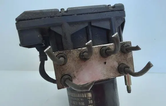 Ford Galaxy ABS Pump 1J907379