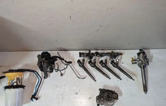 Volkswagen PASSAT CC Fuel injection system set 