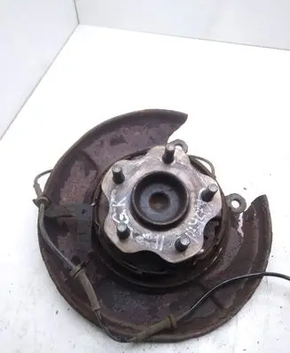 Rear wheel hub